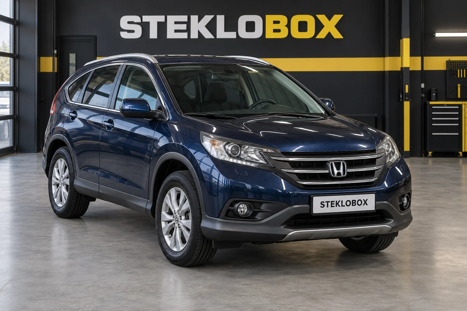 Honda CR-V IV в установочном центре STEKLOBOX
