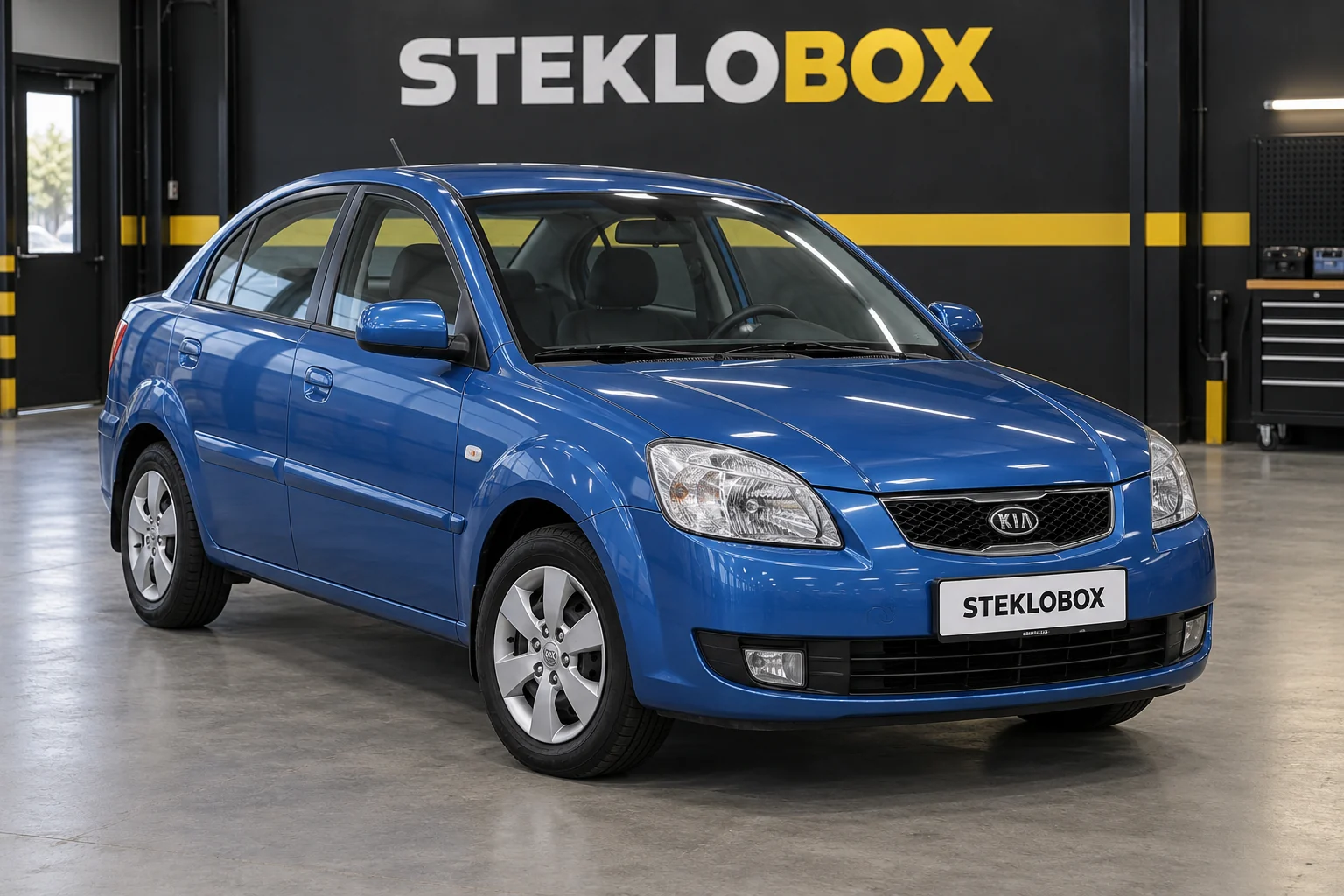 Kia Rio II в установочном центре STEKLOBOX