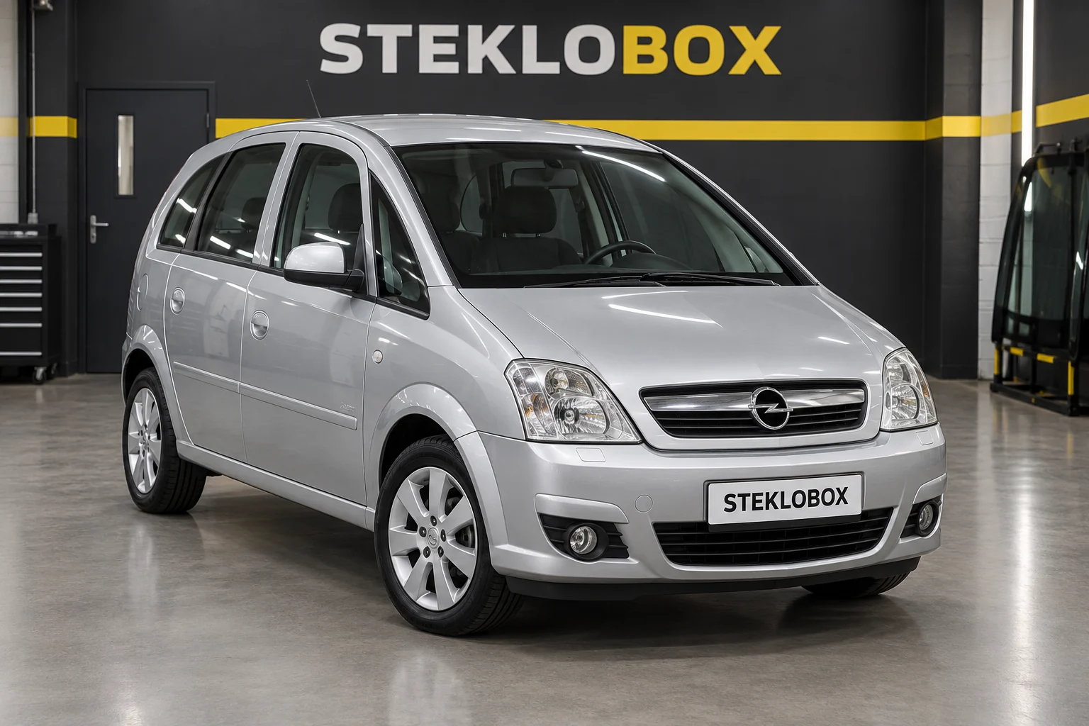Opel Meriva A в установочном центре STEKLOBOX